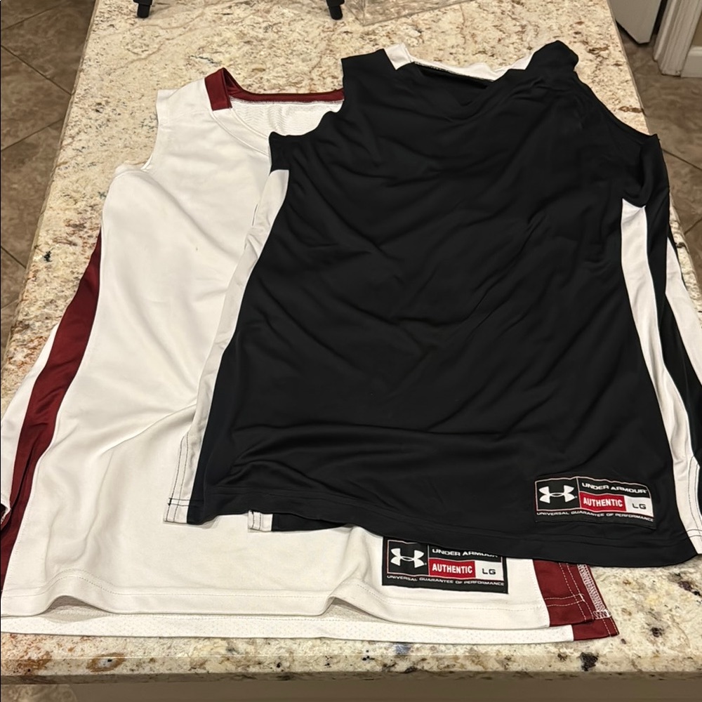 Jerseys size L